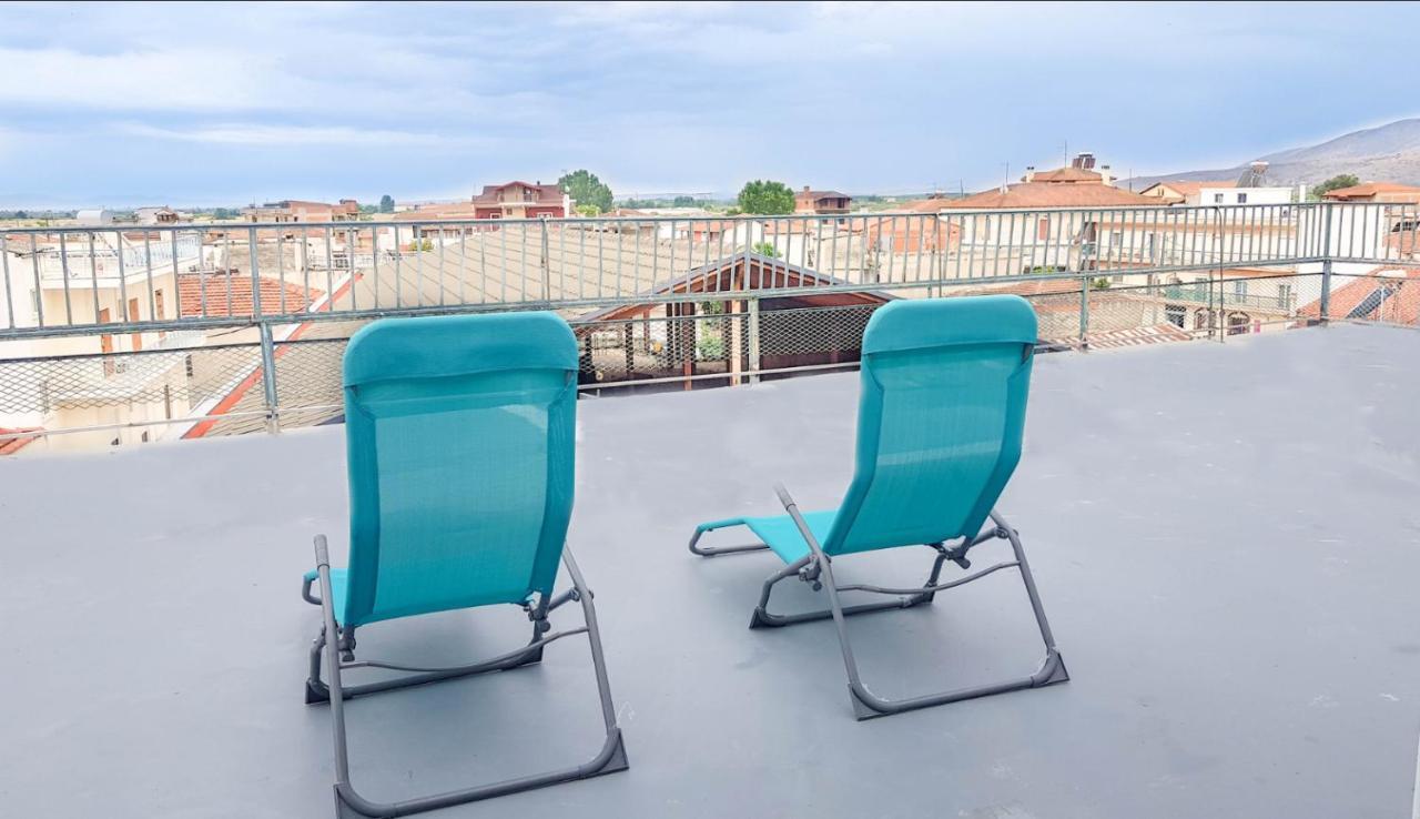 Studio With City View Apartment Tirnavos Exterior photo